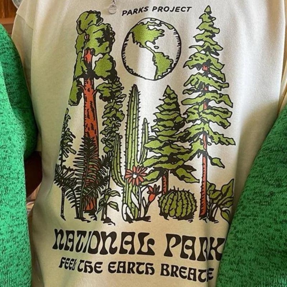 Parks Project Feel The Earth Breathe Tee NWT Rare Graphic Nature Shirt S